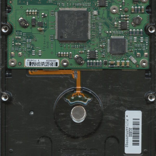 ST3320620A 9BJ04G-305 3.AAE 3QF0T 320GB HDD PCB