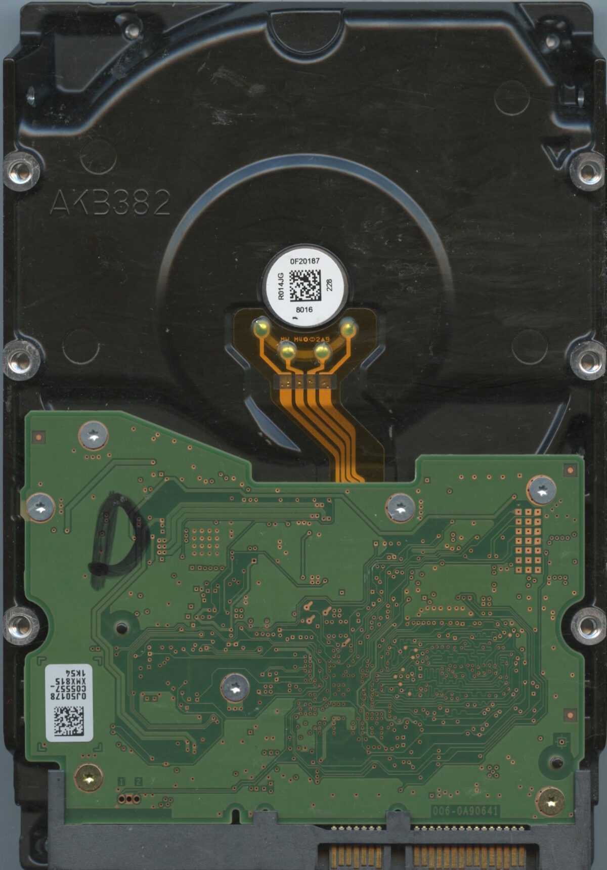 HGST HUS726040ALE614 0F23025 APKD05 05:18 4TB HDD PCB